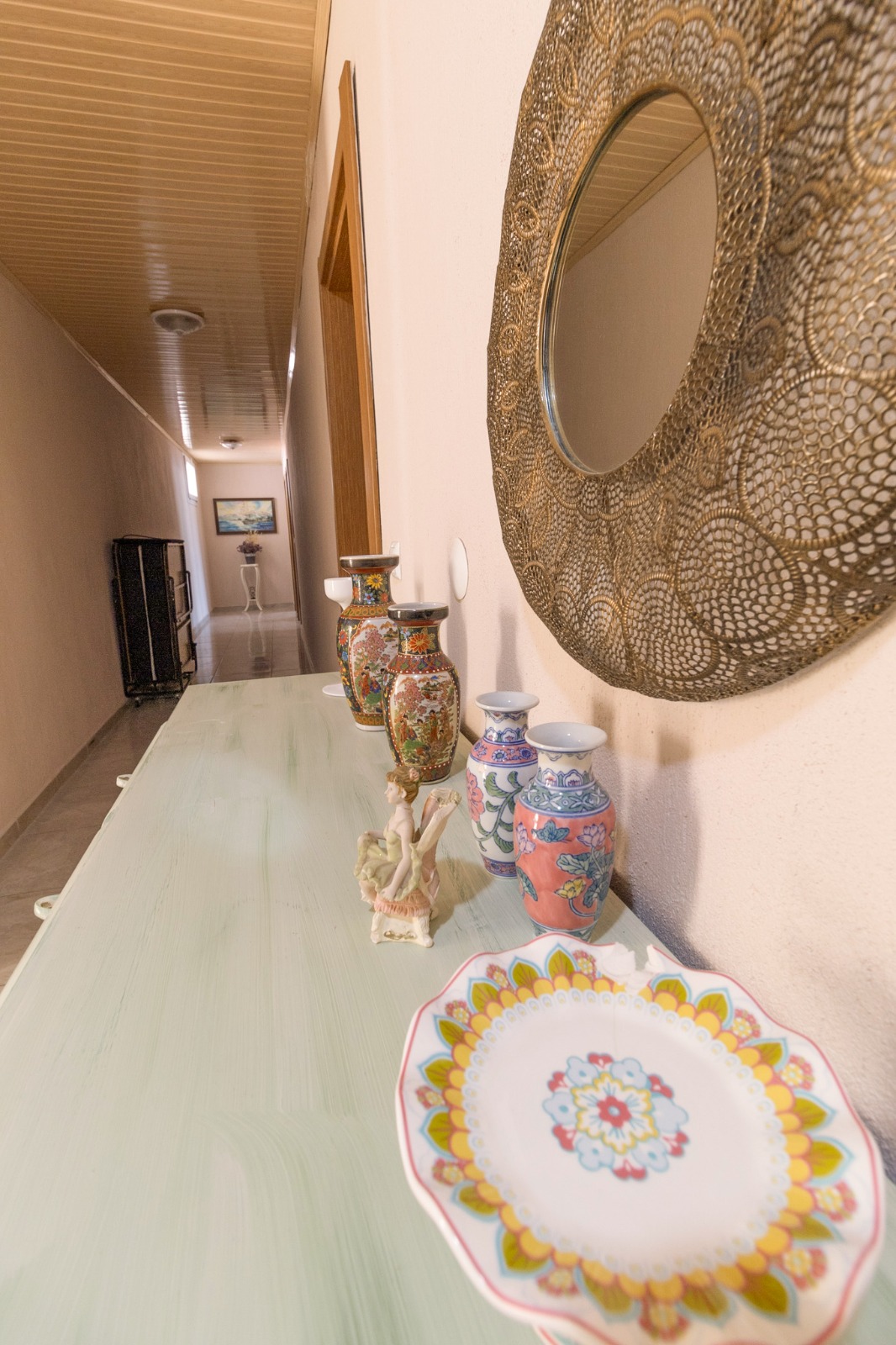 Ürkmez Seferihisar'da denize yakın aile apartı - 1+1 mutfaklı daire