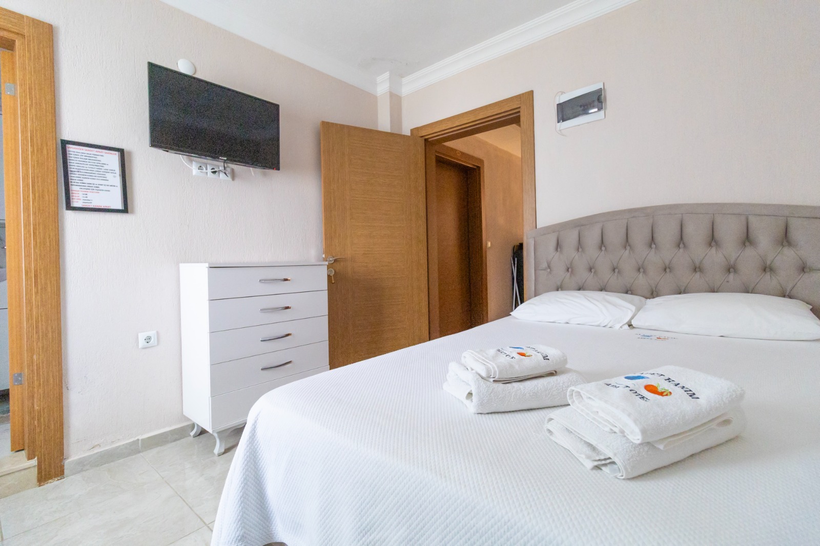 Suit Oda - Oturma alanı ve özel banyolu lüks konaklama deneyimi Ürkmez/Seferihisar Apart